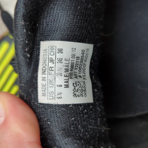 Adidas Absolado Predator futsal shoes 6.5M - Picture 4 of 8